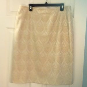 Jacquard print yellow-gold skirt suit